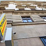 Hostel Sokolska Youth *